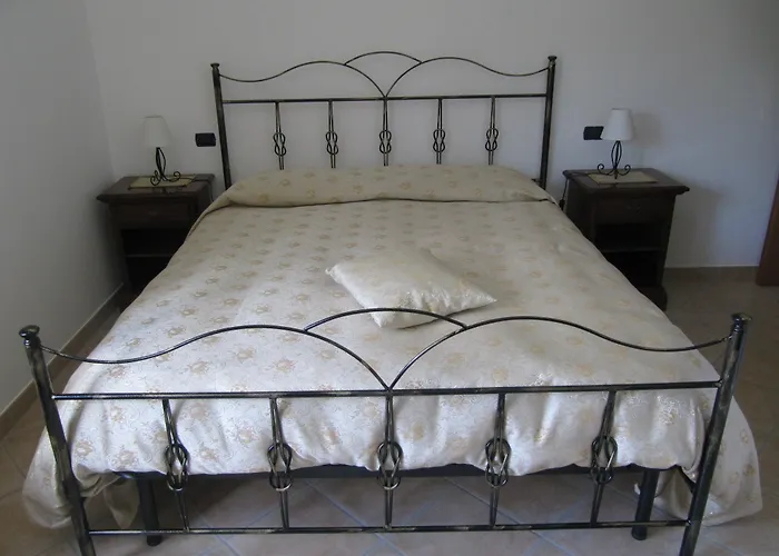 Bed & Breakfast Sole Del Pollino 4*